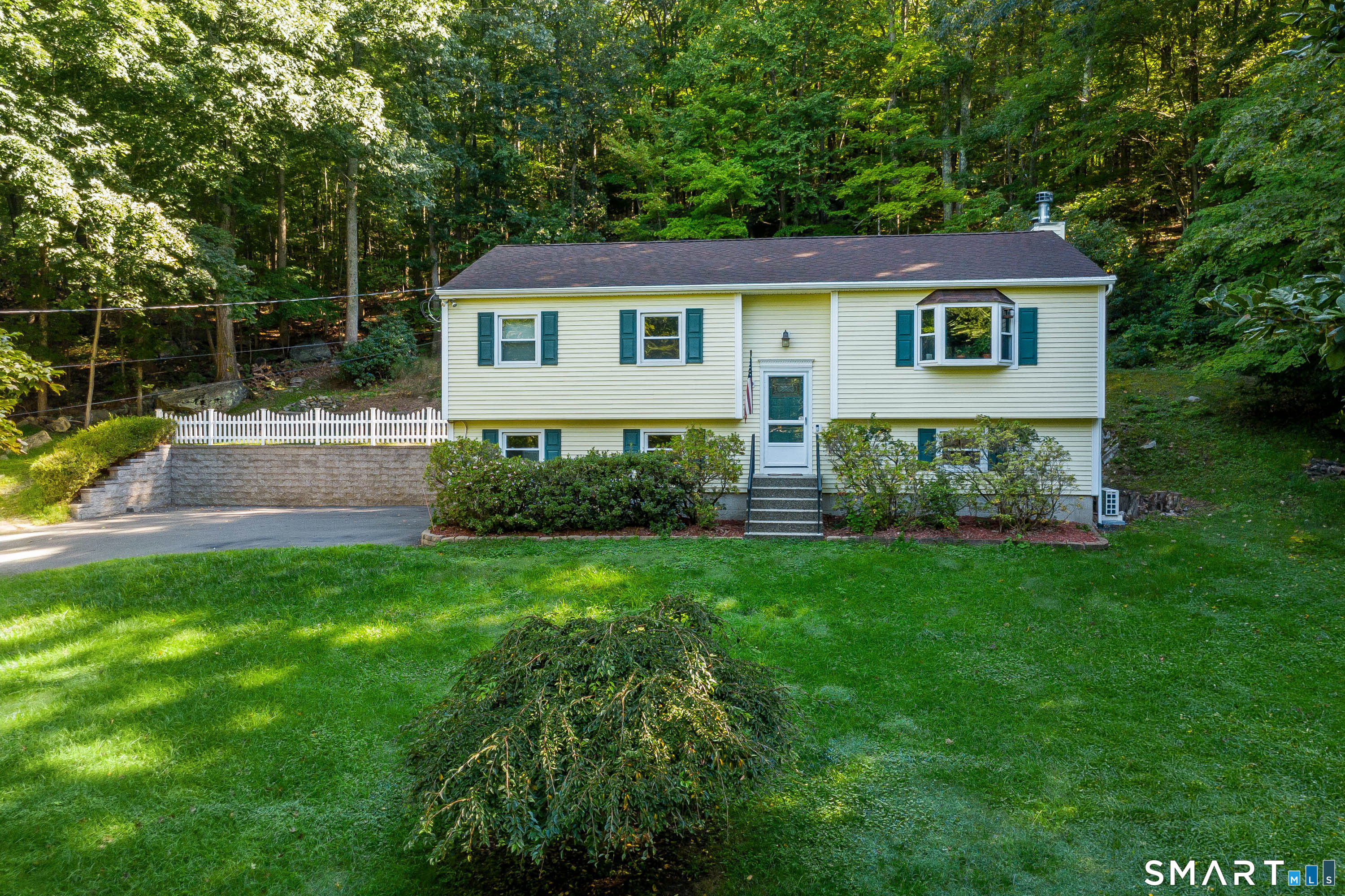 4 Frontier Lane Danbury CT 06810