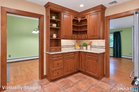 4 Frontier Lane Danbury CT 06810