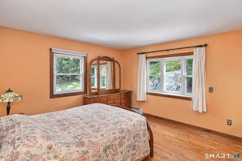 4 Frontier Lane Danbury CT 06810