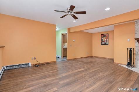 4 Frontier Lane Danbury CT 06810