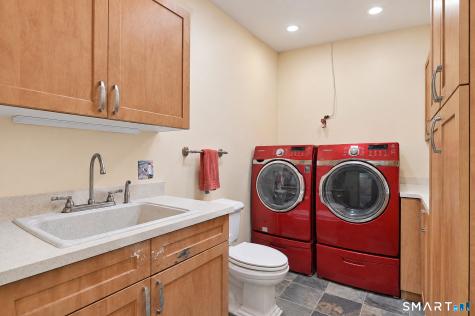 4 Frontier Lane Danbury CT 06810