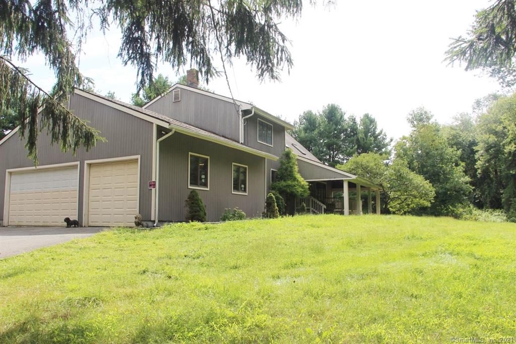 10 Everett Road Easton CT 06612