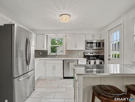 439 Stillson Road Fairfield CT 06824