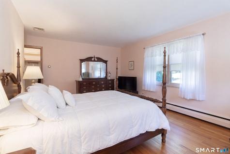 14 Rice Road Woodbridge CT 06525