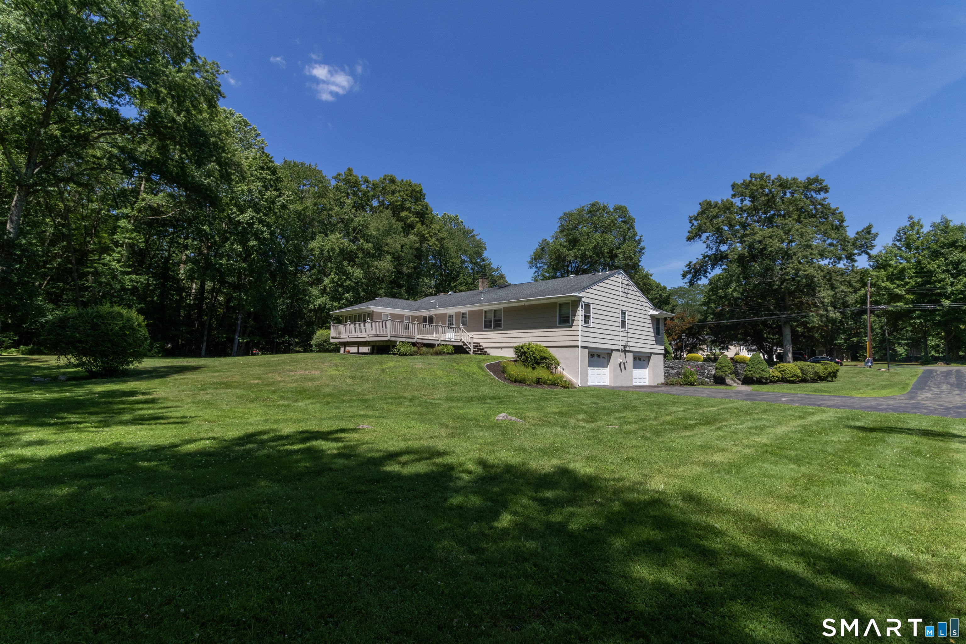 14 Rice Road Woodbridge CT 06525