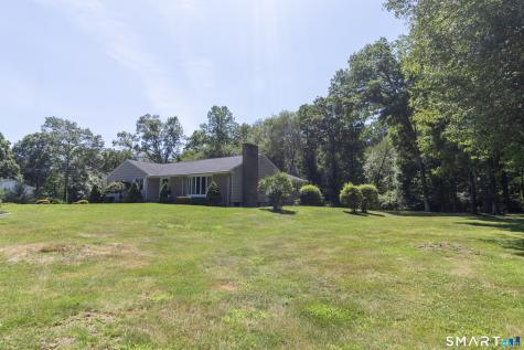 14 Rice Road Woodbridge CT 06525