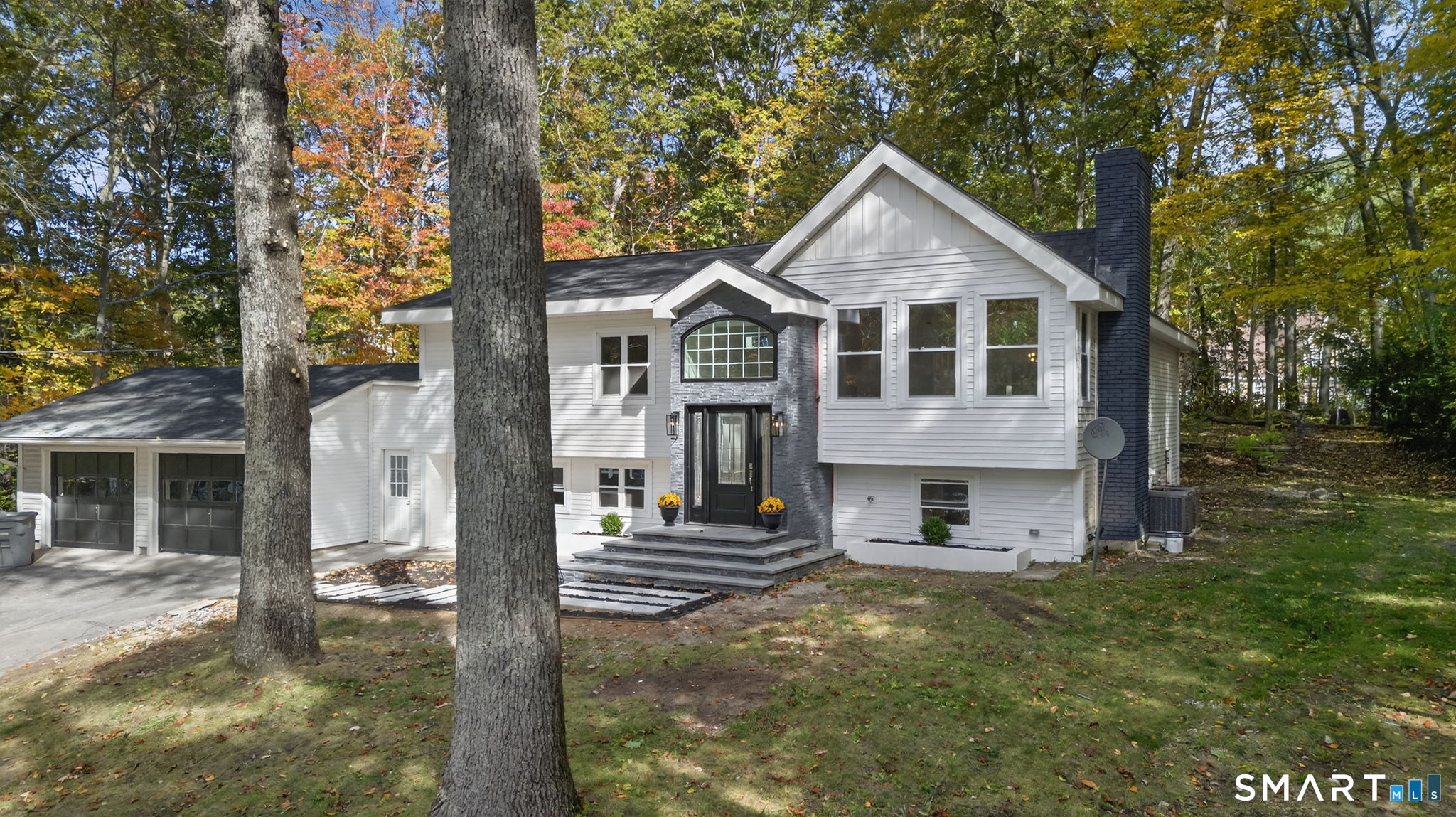 13 Willow Lane East Lyme CT 06333