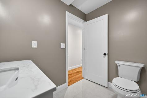 13 Willow Lane East Lyme CT 06333