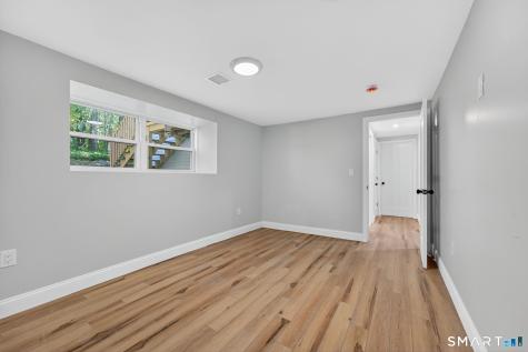 13 Willow Lane East Lyme CT 06333