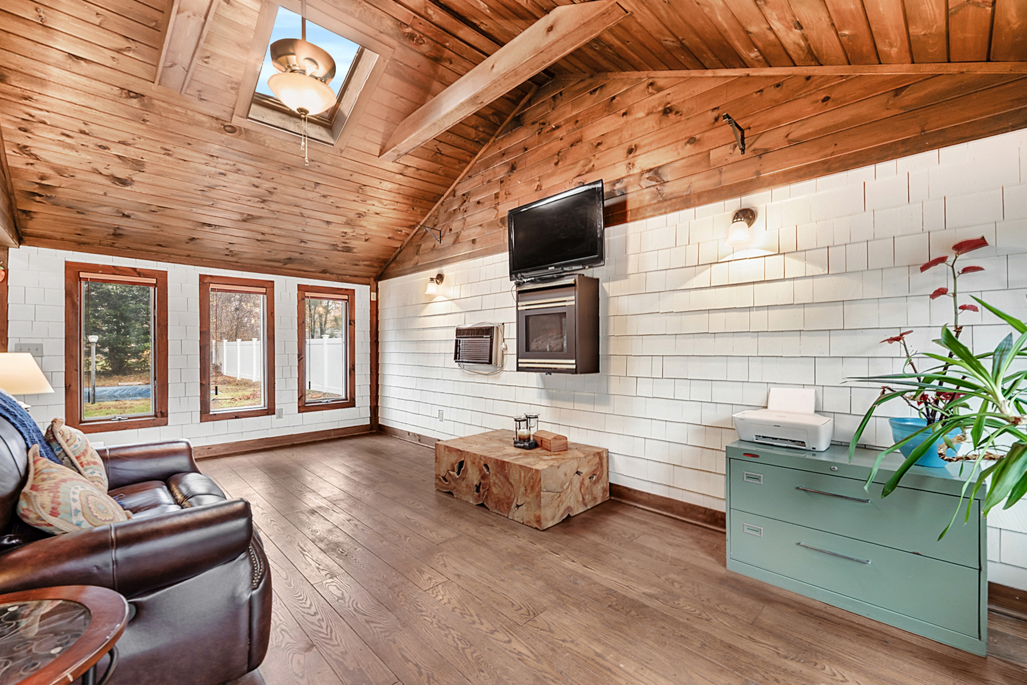 24 Ventura Drive Brooklyn CT 06234