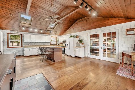 24 Ventura Drive Brooklyn CT 06234