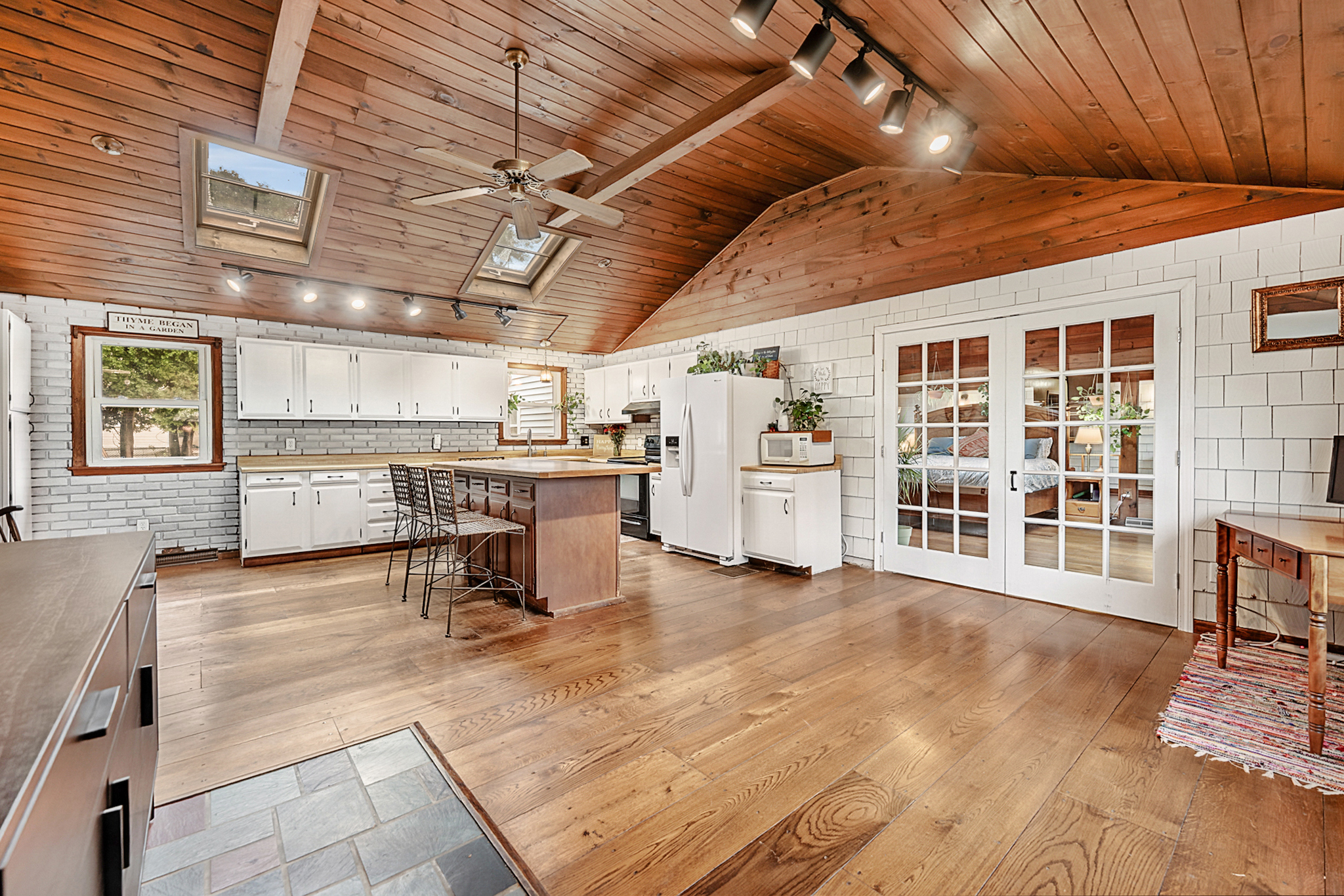 24 Ventura Drive Brooklyn CT 06234