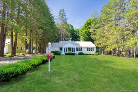 10 Birch Rise Drive Newtown CT 06470