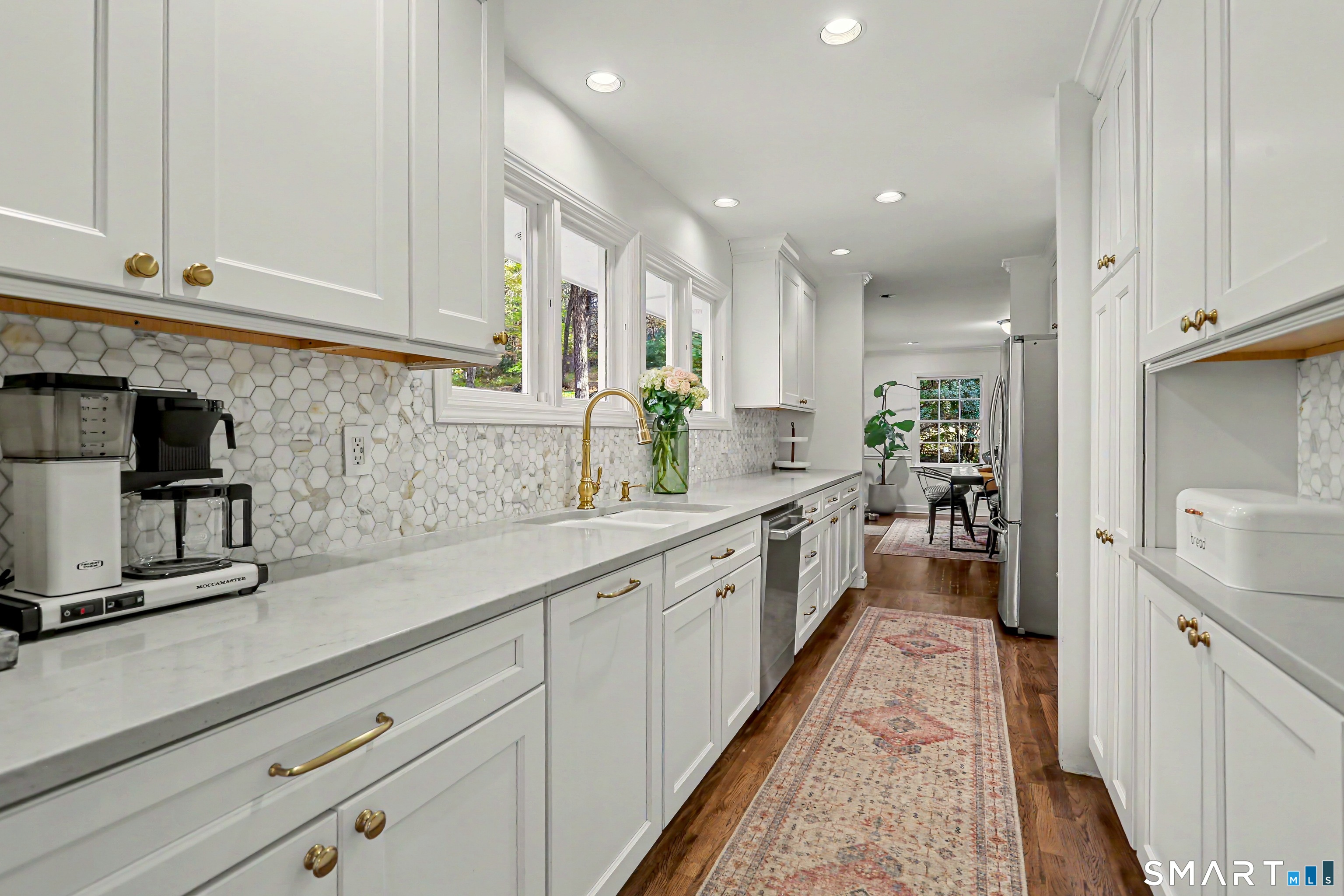 50 Judges Hollow Road Fairfield CT 06824