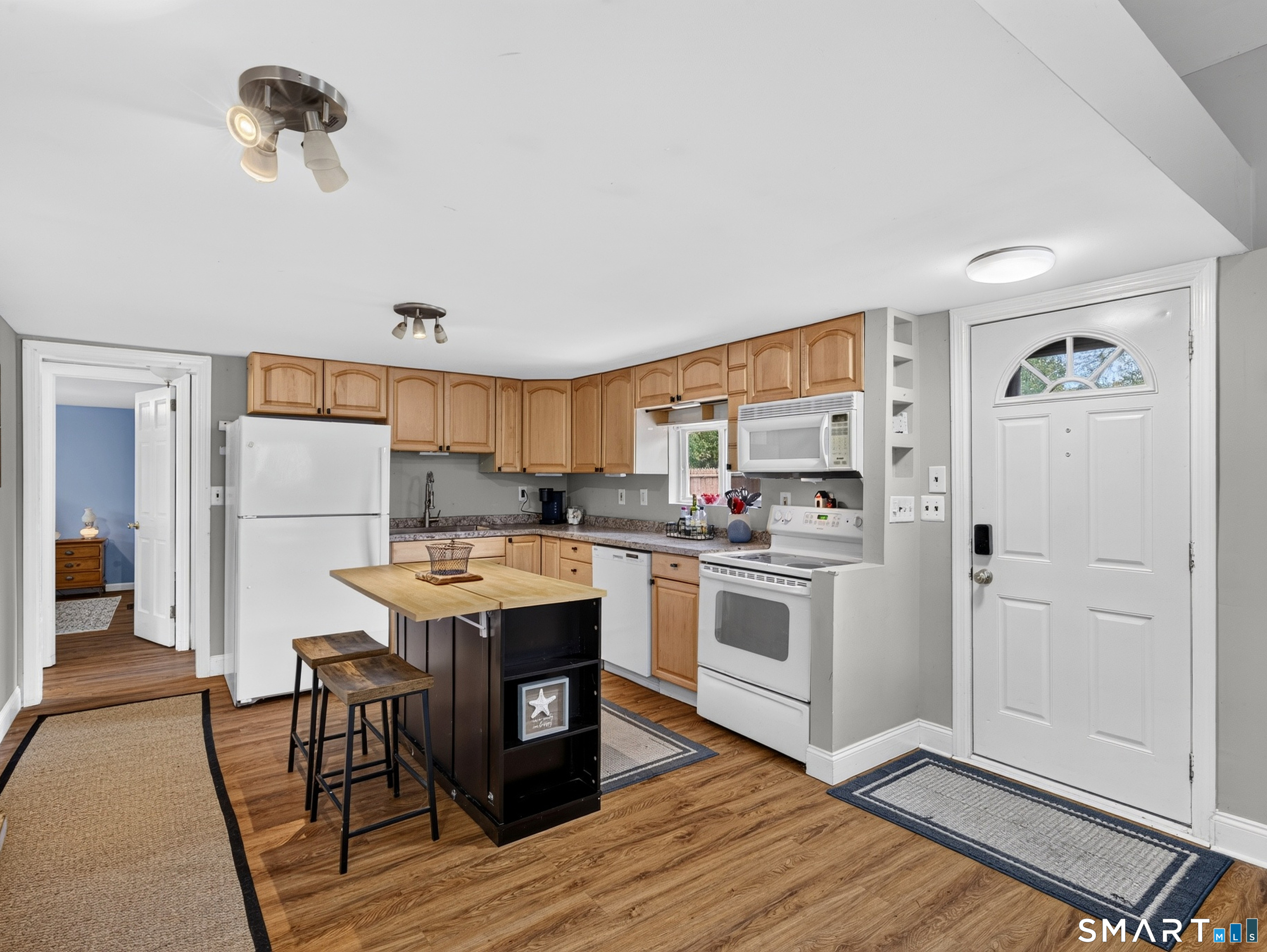 13 Woodlawn Avenue Waterford CT 06385