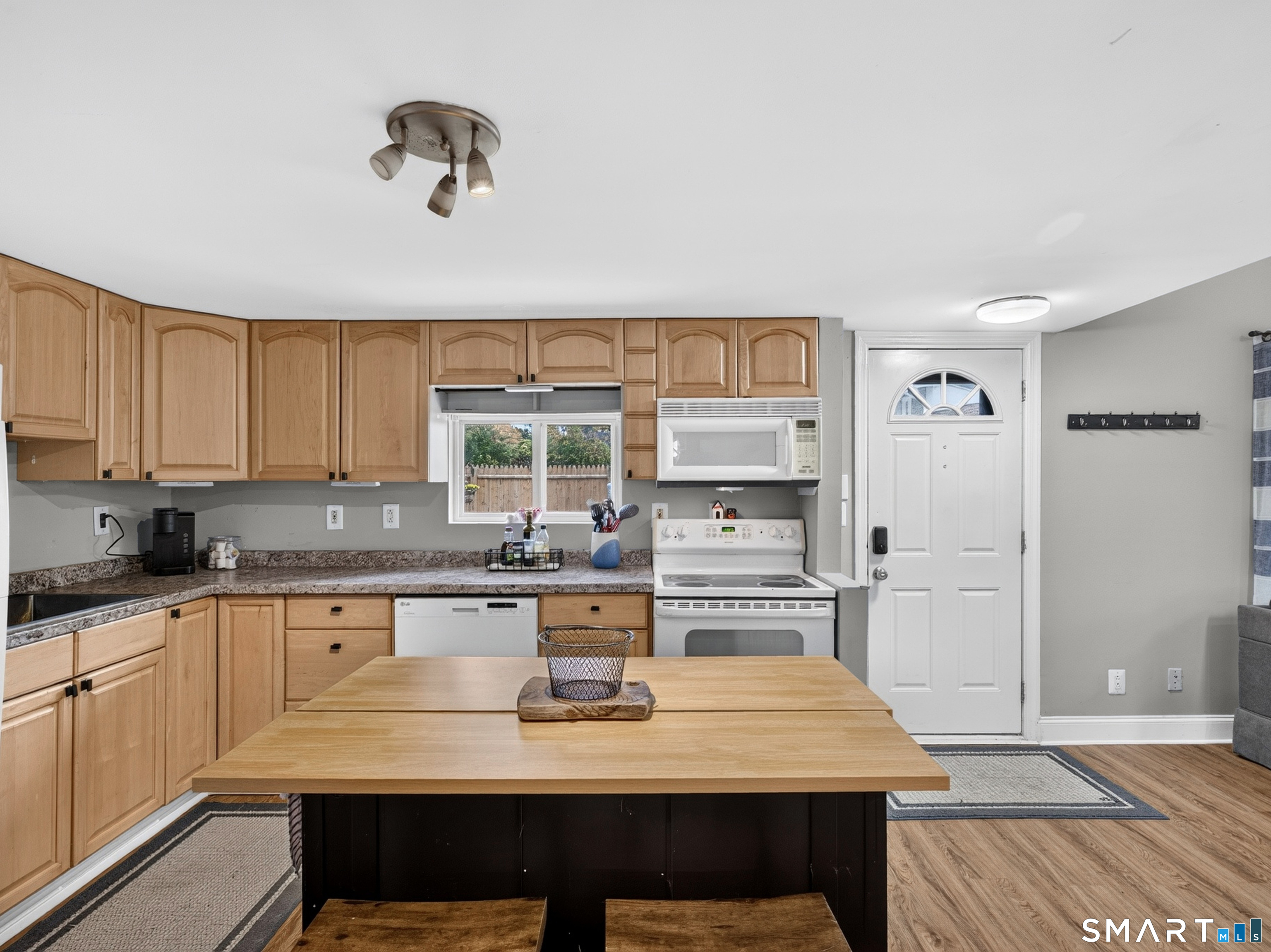 13 Woodlawn Avenue Waterford CT 06385
