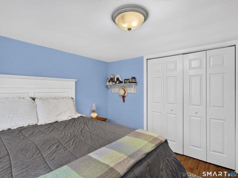 13 Woodlawn Avenue Waterford CT 06385