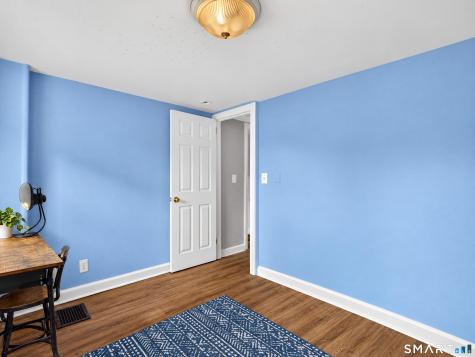 13 Woodlawn Avenue Waterford CT 06385