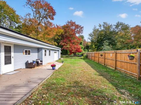 13 Woodlawn Avenue Waterford CT 06385