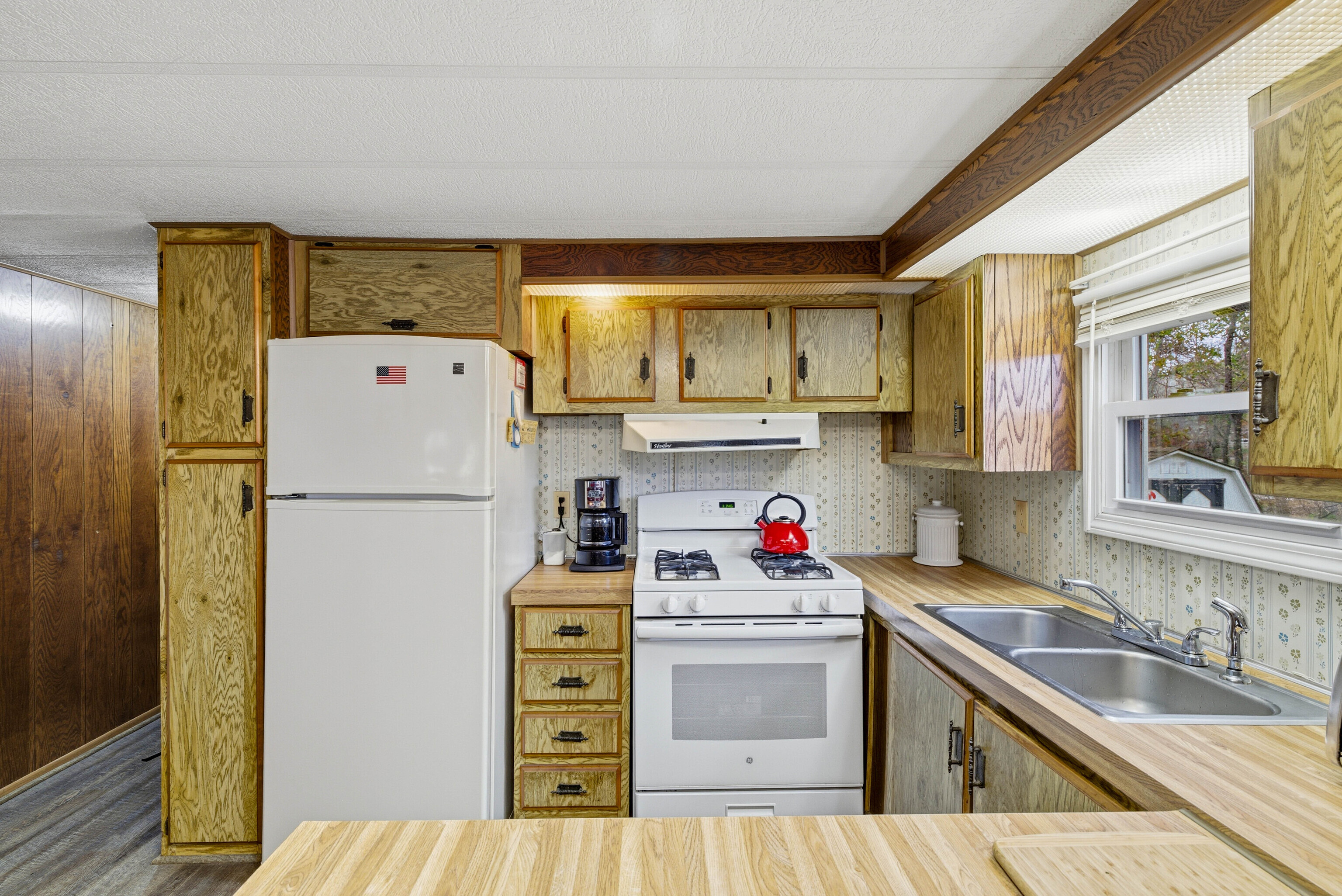 28 Golden Spur Stonington CT 06378