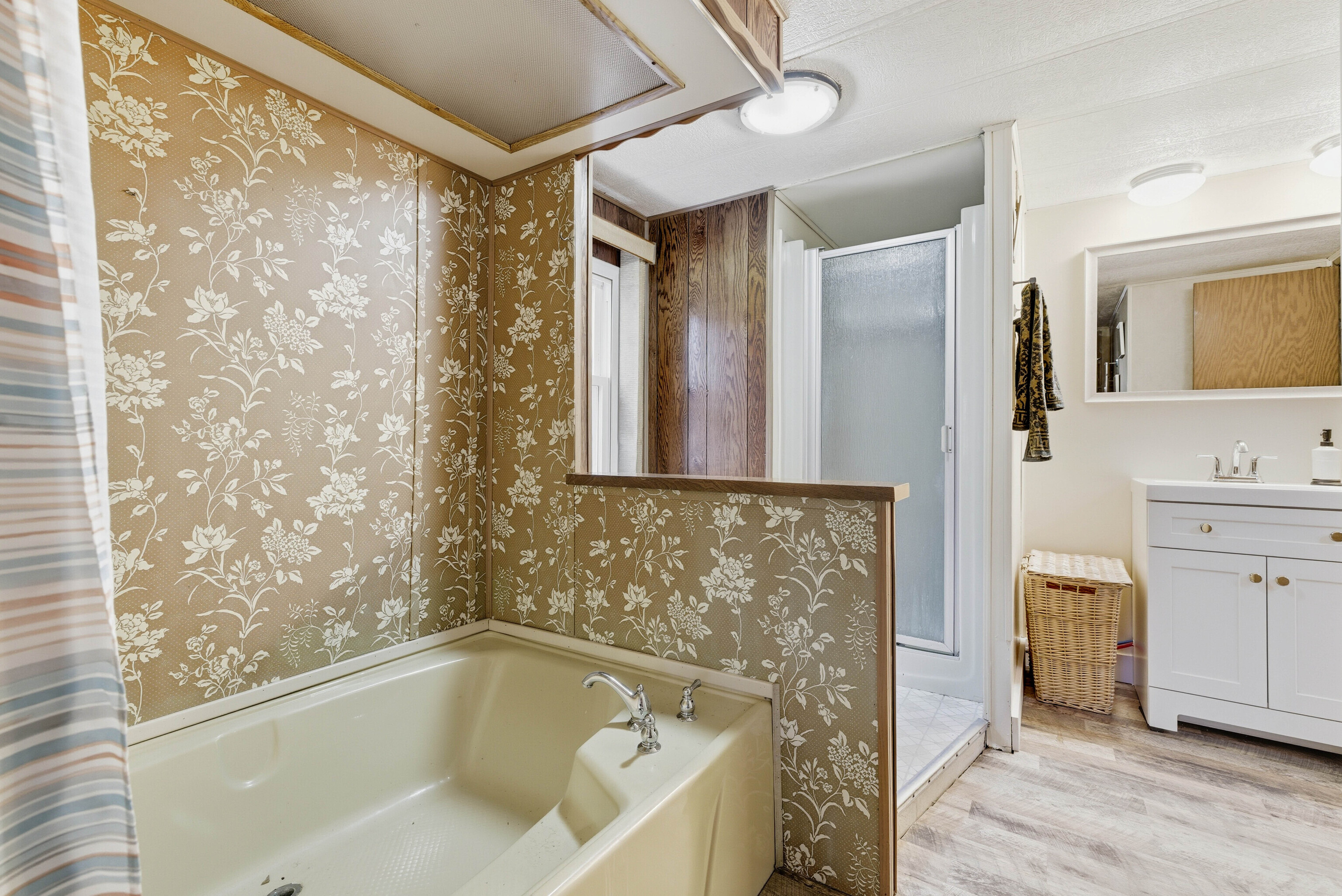 28 Golden Spur Stonington CT 06378