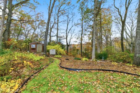 28 Golden Spur Stonington CT 06378