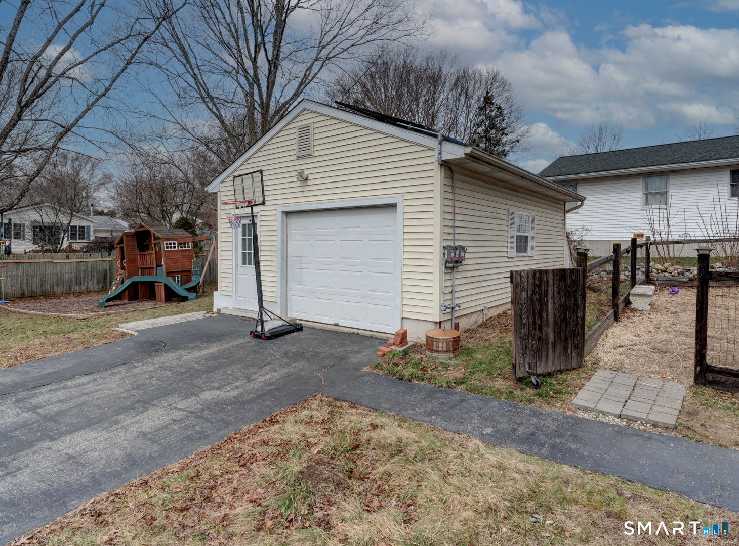 335 Cow Hill Road Groton CT 06355