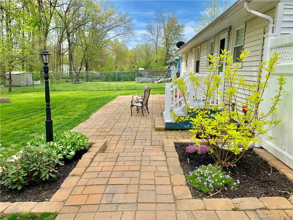 91 Ellsworth Drive Bloomfield CT 06002