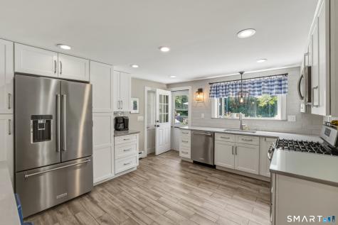 83 Mulberry Hill Hamden CT 06517