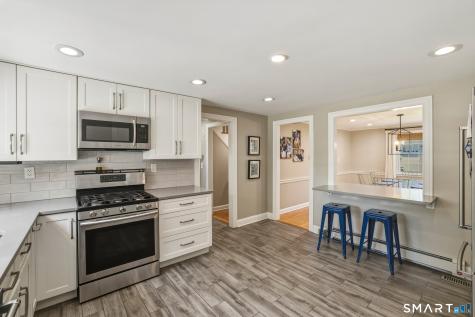 83 Mulberry Hill Hamden CT 06517