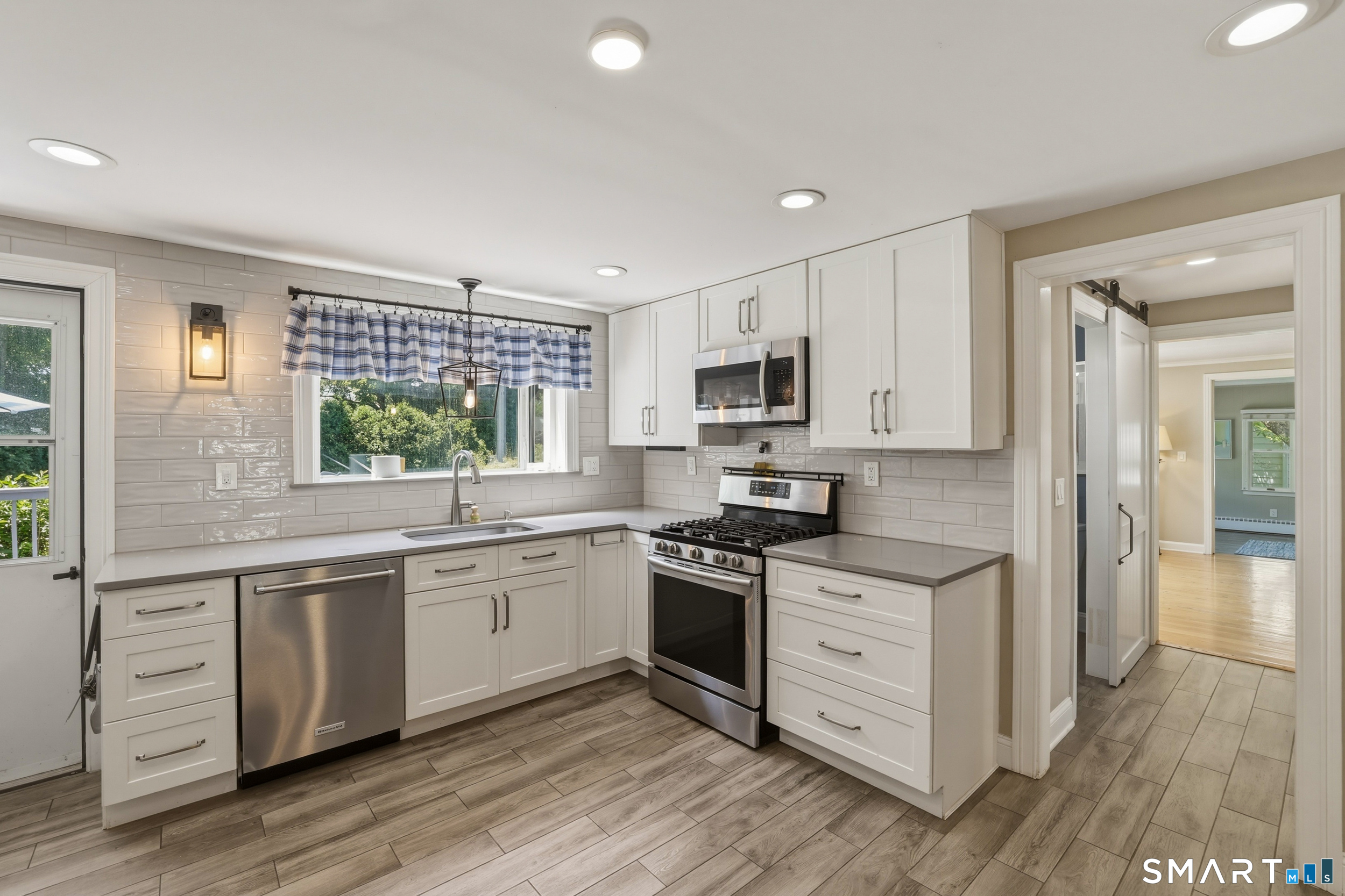 83 Mulberry Hill Hamden CT 06517