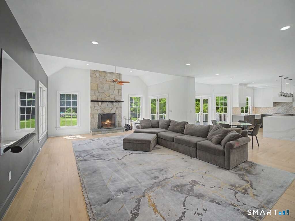 125 Skunk Lane Wilton CT 06897