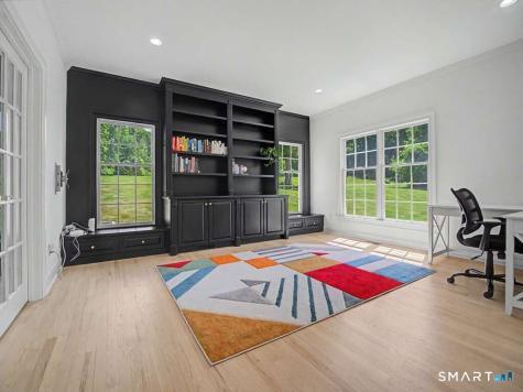 125 Skunk Lane Wilton CT 06897