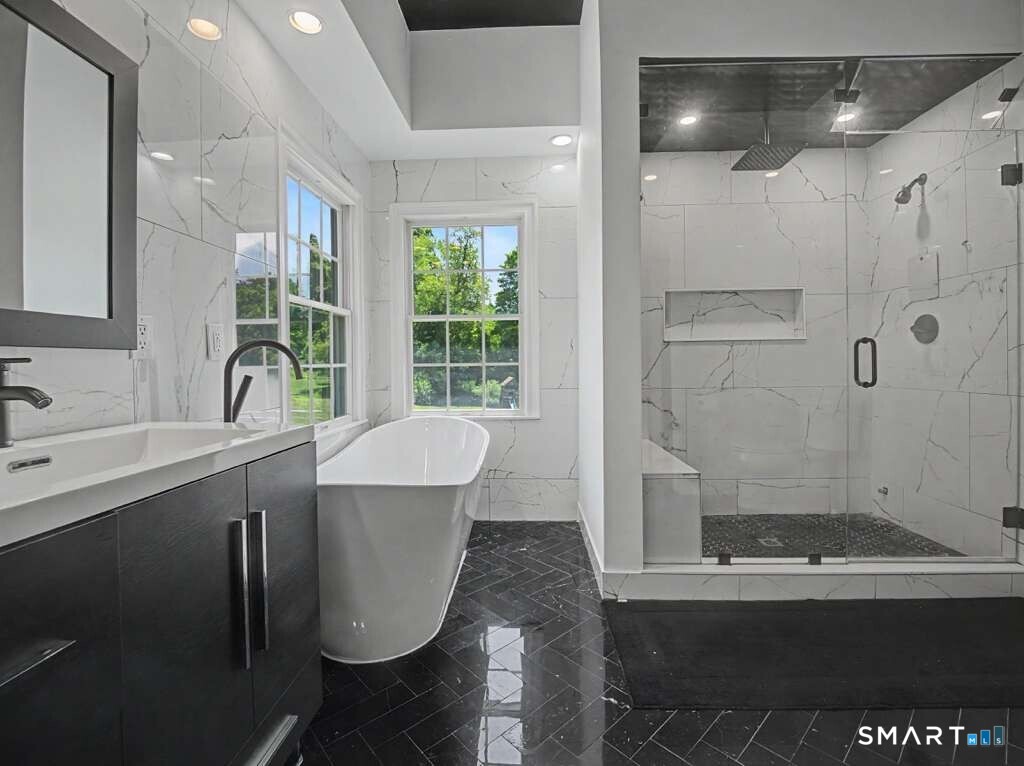 125 Skunk Lane Wilton CT 06897