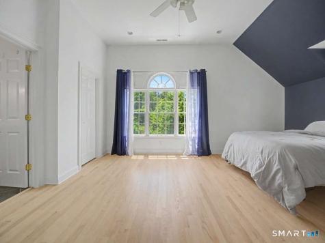 125 Skunk Lane Wilton CT 06897