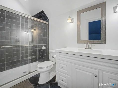 125 Skunk Lane Wilton CT 06897