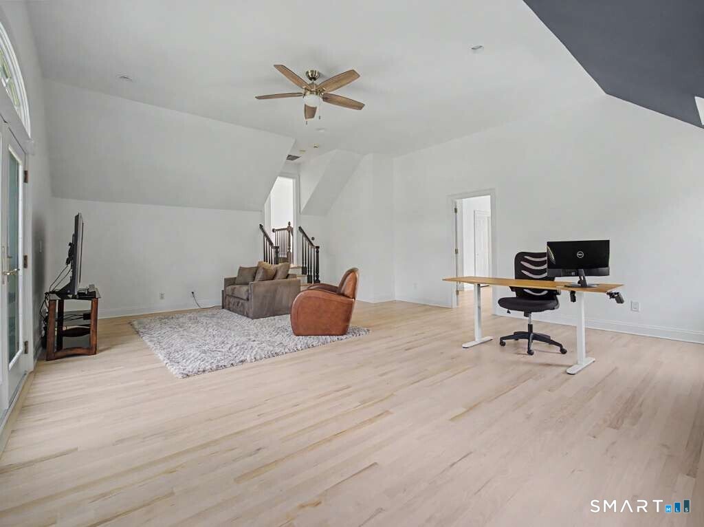125 Skunk Lane Wilton CT 06897