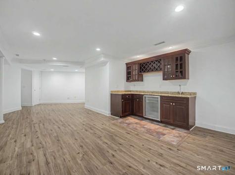 125 Skunk Lane Wilton CT 06897