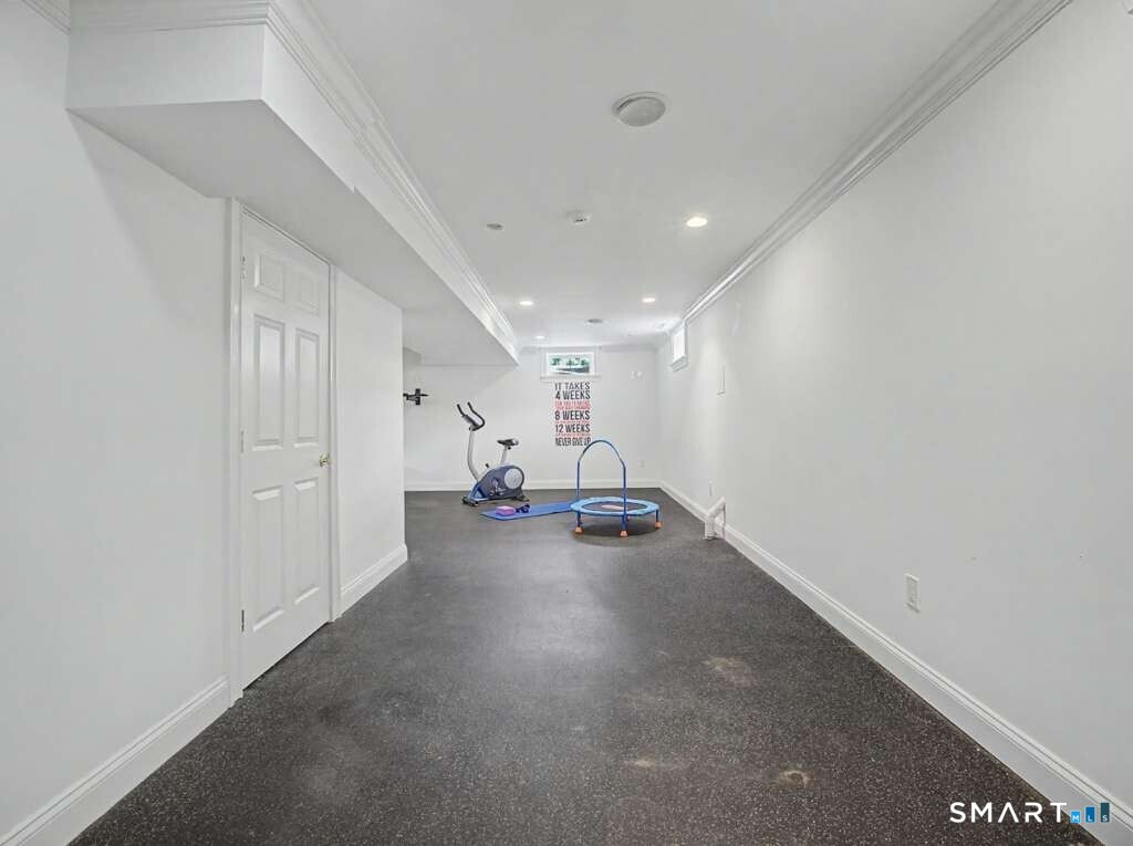 125 Skunk Lane Wilton CT 06897