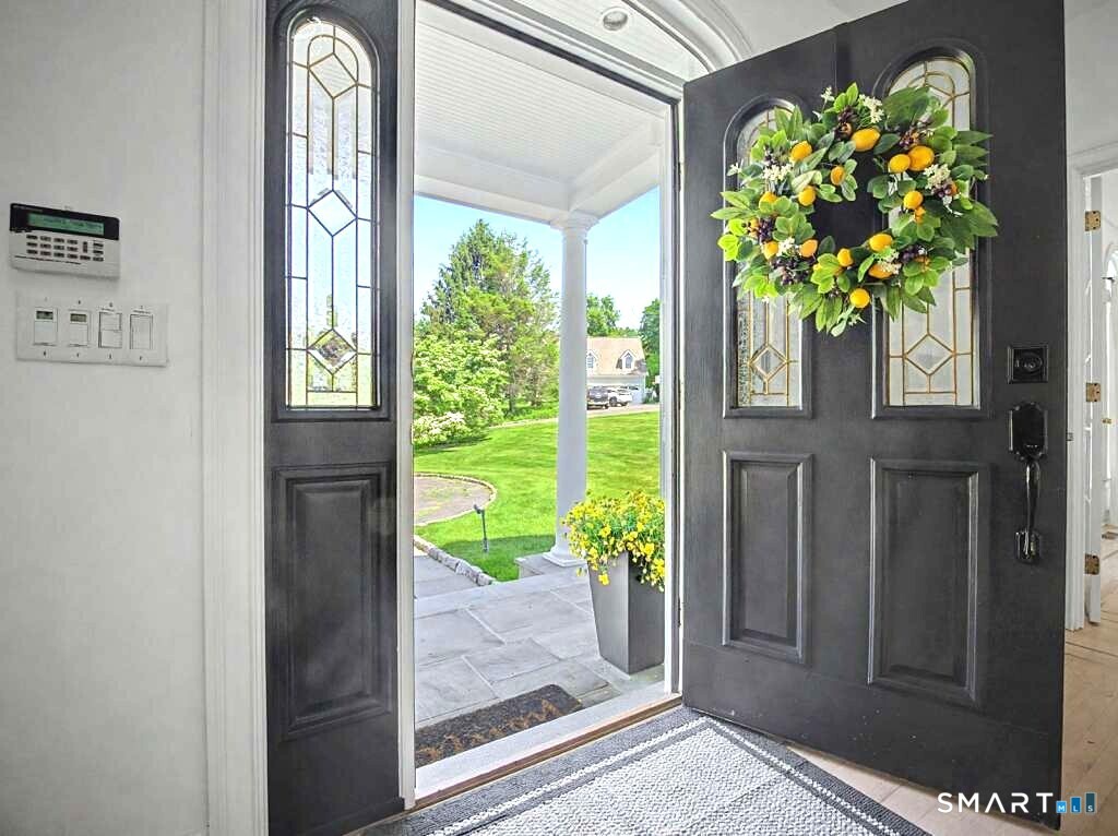 125 Skunk Lane Wilton CT 06897