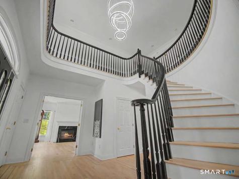 125 Skunk Lane Wilton CT 06897