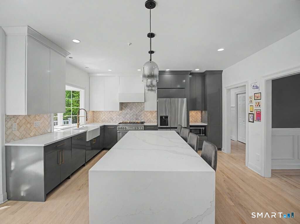 125 Skunk Lane Wilton CT 06897