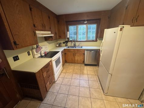 19 Washburn Street Windham CT 06226