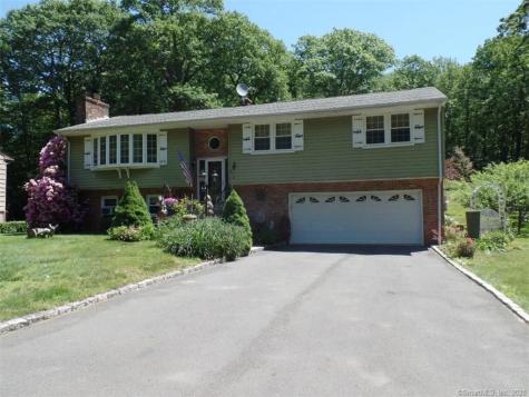 618 Maple Hill Road Naugatuck CT 06770