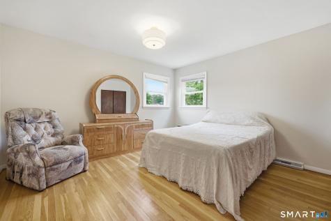 42 Cardinal Drive East Hartford CT 06118