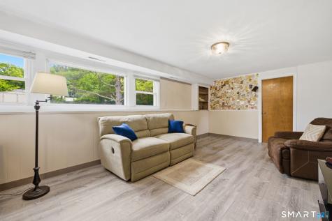 42 Cardinal Drive East Hartford CT 06118
