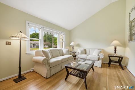 42 Cardinal Drive East Hartford CT 06118
