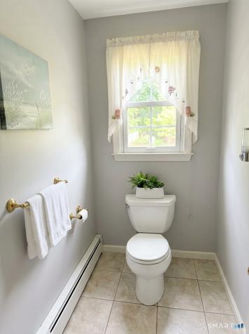 22 Briarwood Drive Guilford CT 06437