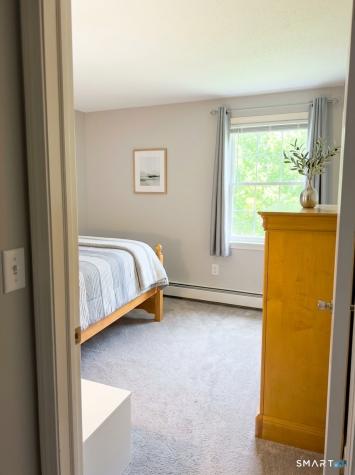 22 Briarwood Drive Guilford CT 06437