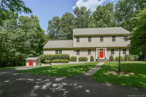 17 Maltbie Road Newtown CT 06470
